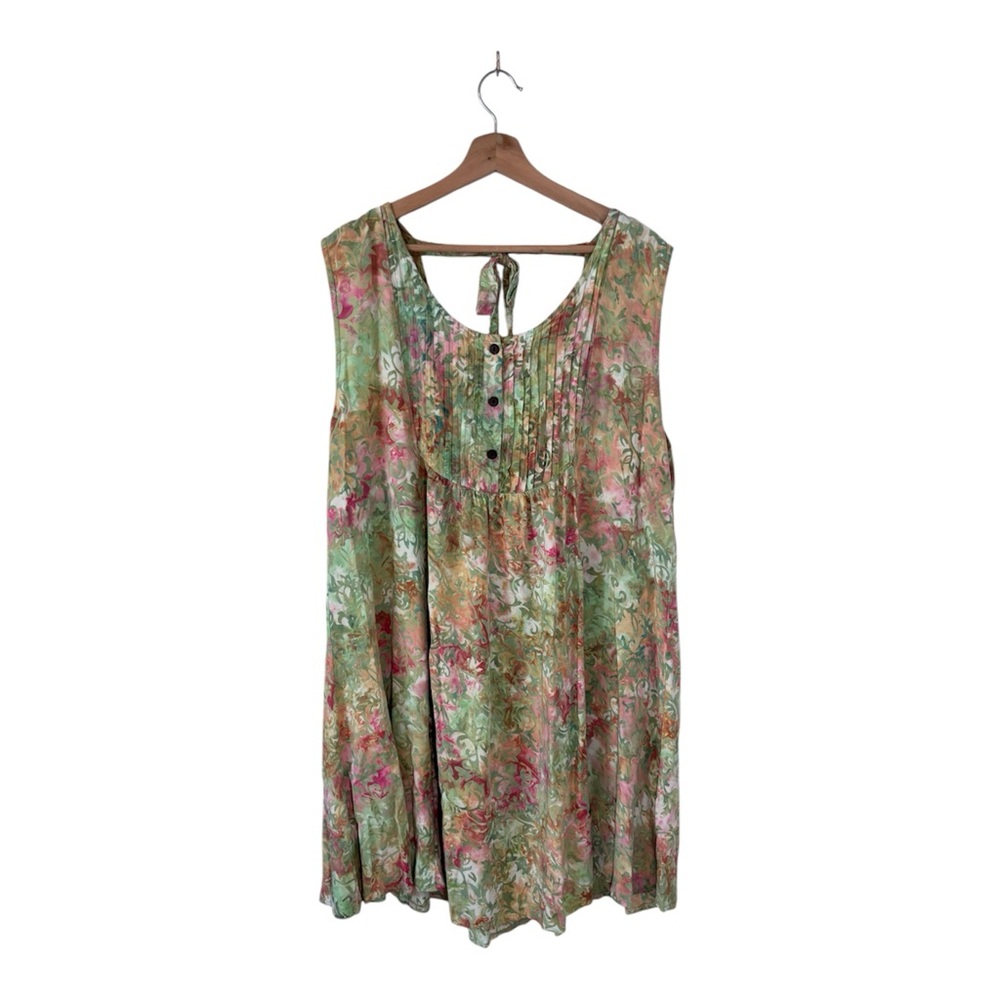 Flowy Pastel Floral Sleeveless Blouse XL Tie Back Quarter Button Up Pleat Detail